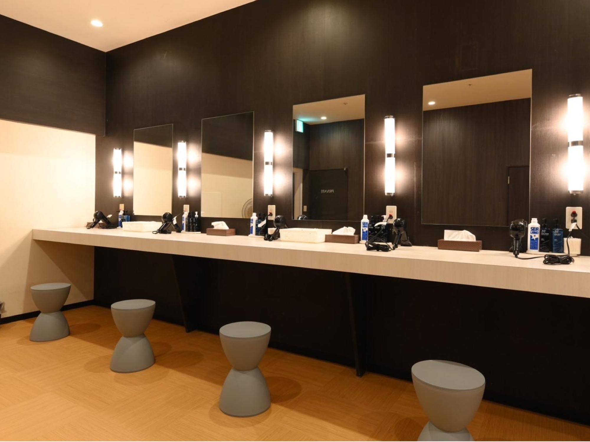 The Centurion Sauna Rest & Stay Sapporo Male Only Екстер'єр фото