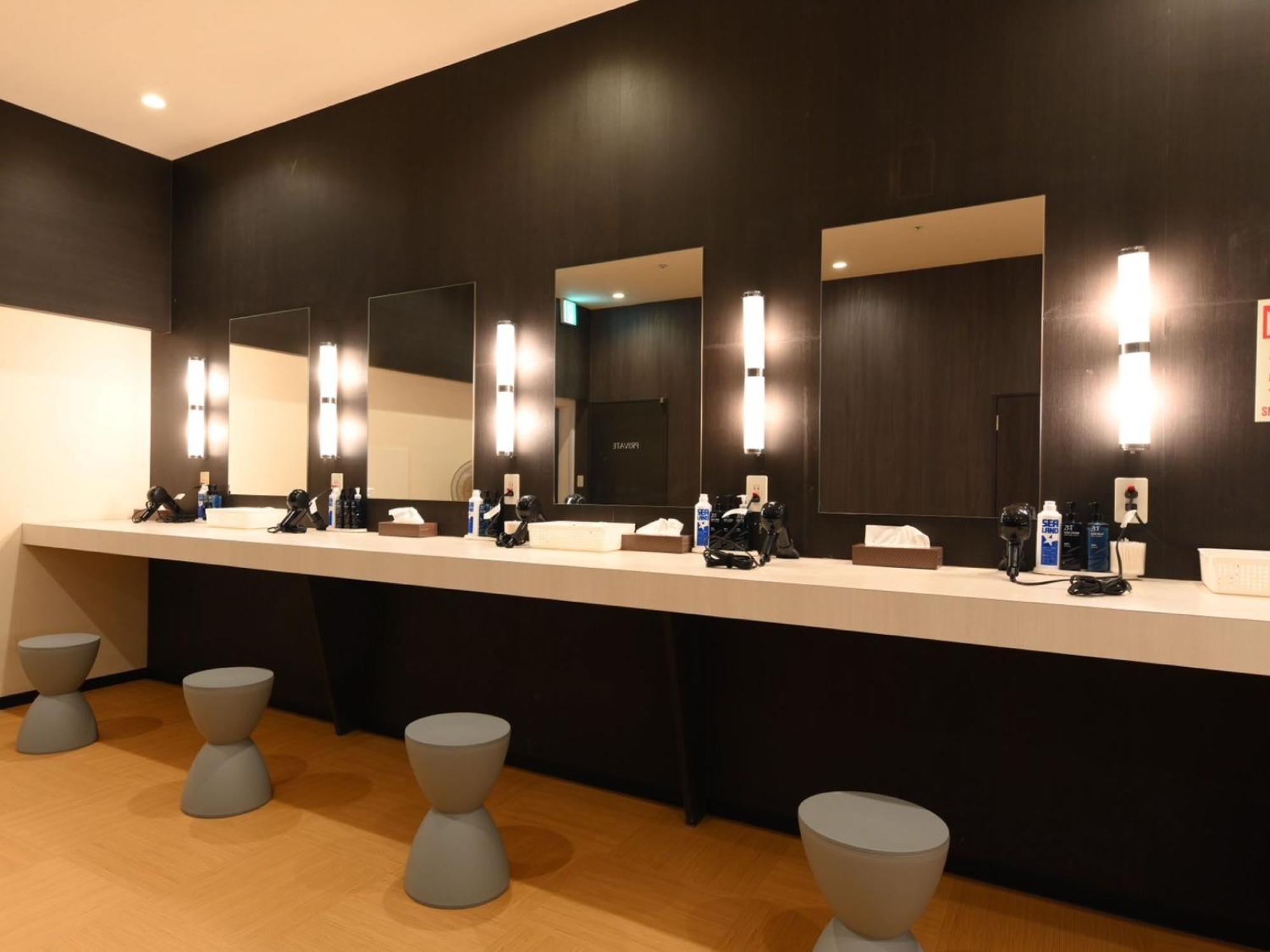 The Centurion Sauna Rest & Stay Sapporo Male Only Екстер'єр фото